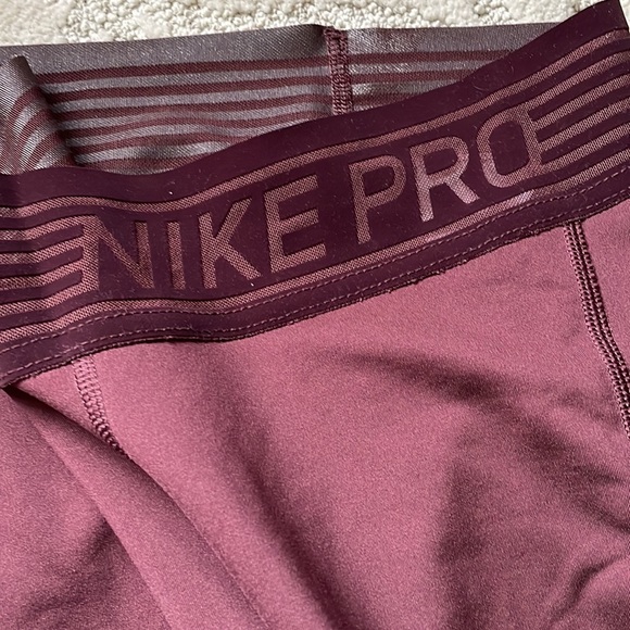Nike Dri-fit burgundy crush running tights leggings size s - Picture 7 of 8